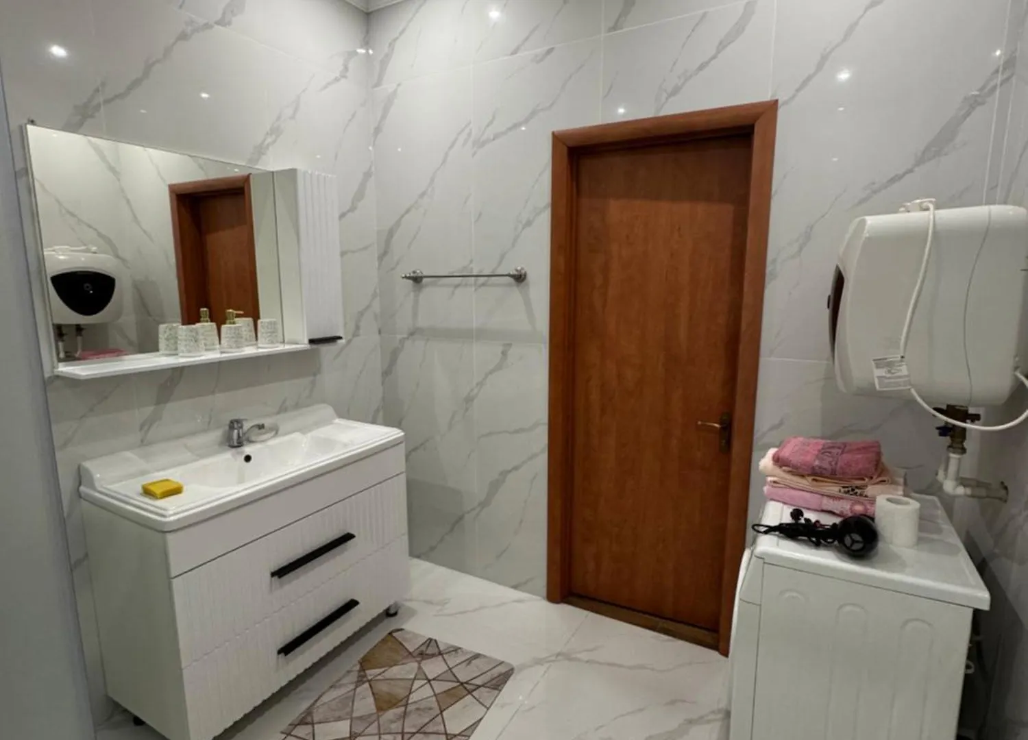 Apartment Апартаменты Напротив Dostyk Plaza Almaty